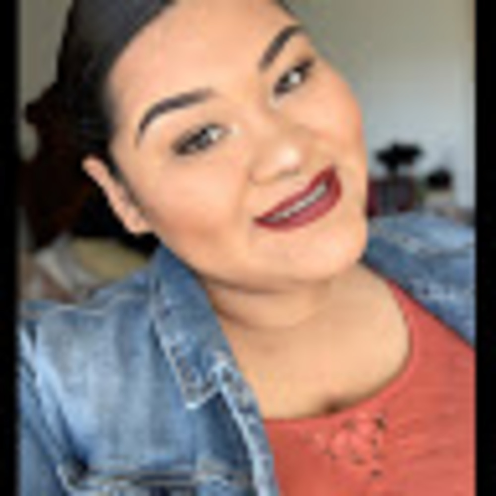 Meet your Posher, Estephany